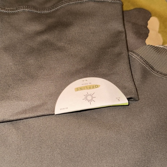 Aerie Camo High-Waisted Leggings - Picture 5 of 5